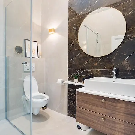 Banffy Luxury Suites *